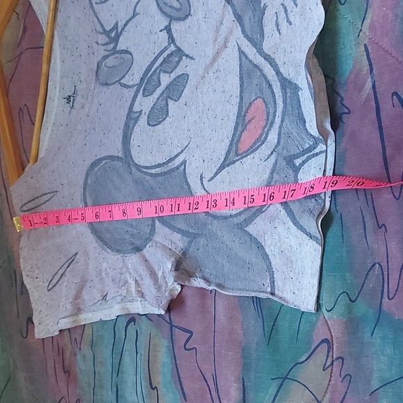 Disney Mickey and Minnie Mouse cropped tshirt.  Size small - Picture 5 of 5